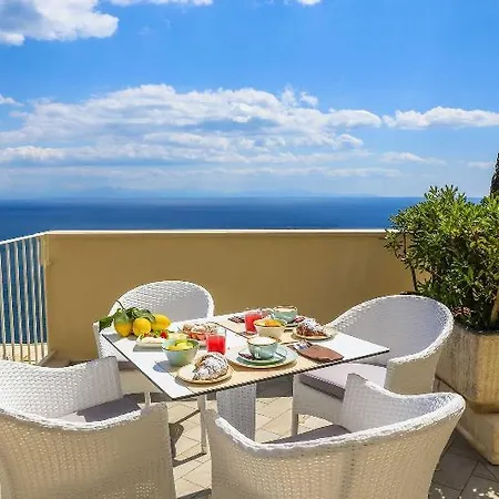 Residenza Al Pesce D'oro 2* Амальфі