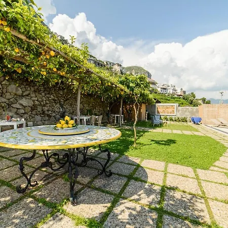 Residenza Al Pesce D'oro Bed and breakfast Amalfi