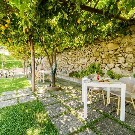 Residenza Al Pesce D'oro 4* Амальфи