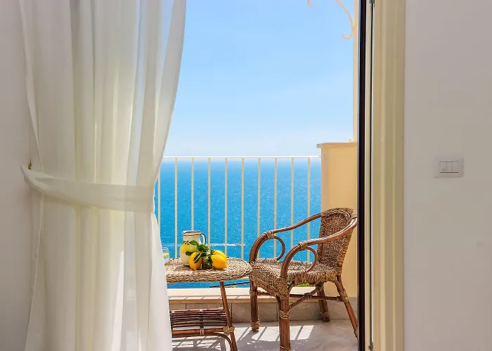 Residenza Al Pesce D'oro Bed & Breakfast 4*