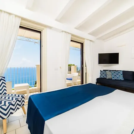 فندق مبيت وإفطار Residenza Al Pesce D'oro 4*